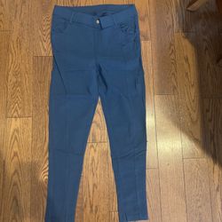 Women’s Pants