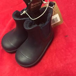 bearpaw baby boots size 4