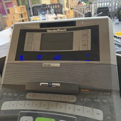 Nordic track treadmill elite 7500