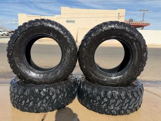 Offloading and unloading tires
