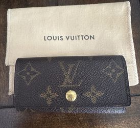Louis Vuitton 4 Ring Key Cles'