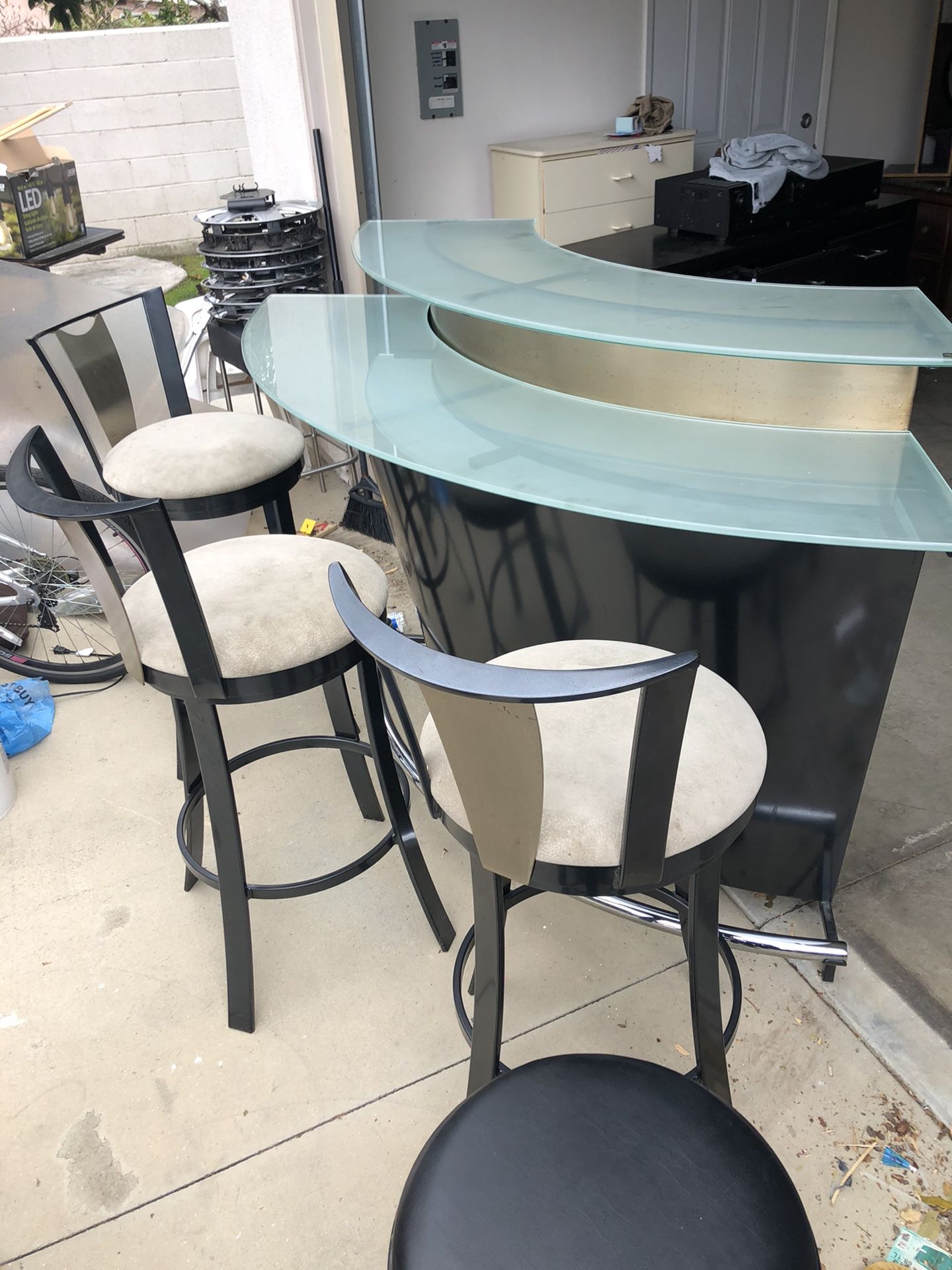 Full Bar plus 3 strong bar stools $350