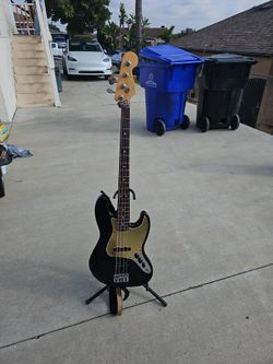 Usa Fender Jazz Bass Guitar 
