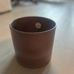 Ceramic flower pot