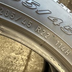 285/45/22 Bridgestone Dueler Alenza $60.00EACH