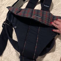 Baby Björn Carrier