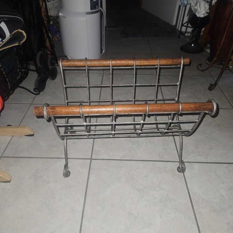 LARGE VINTAGE MAGAZINE AND OR TOWEL RACK