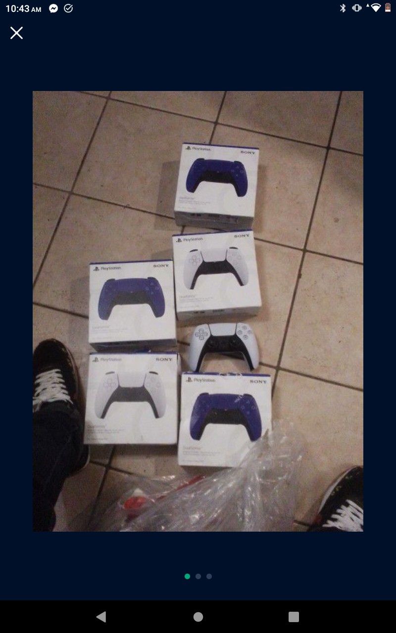 6 PS5 Dual Sense Controllers Band New