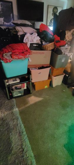 Facing a eviction lockout need sold Almost a whole  bedroom.worth  size of a large storage  selling all as one everything for 500