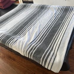 Throw Blanket 