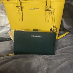 Michael Kors Purse & Wallet 