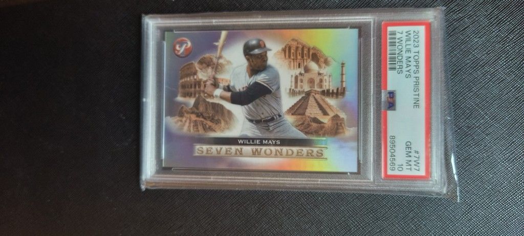 Willie Mays -2023 Topps Pristine Seven Wonders /70 PSA 10