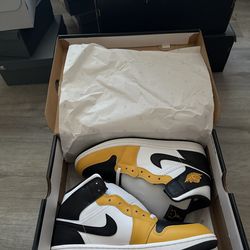 Nike men’s size 11