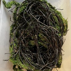 Moss And Twig Garland 