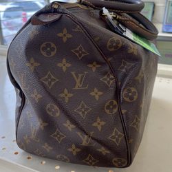 LV Purse With Certificate for Sale in Houston, TX - OfferUp