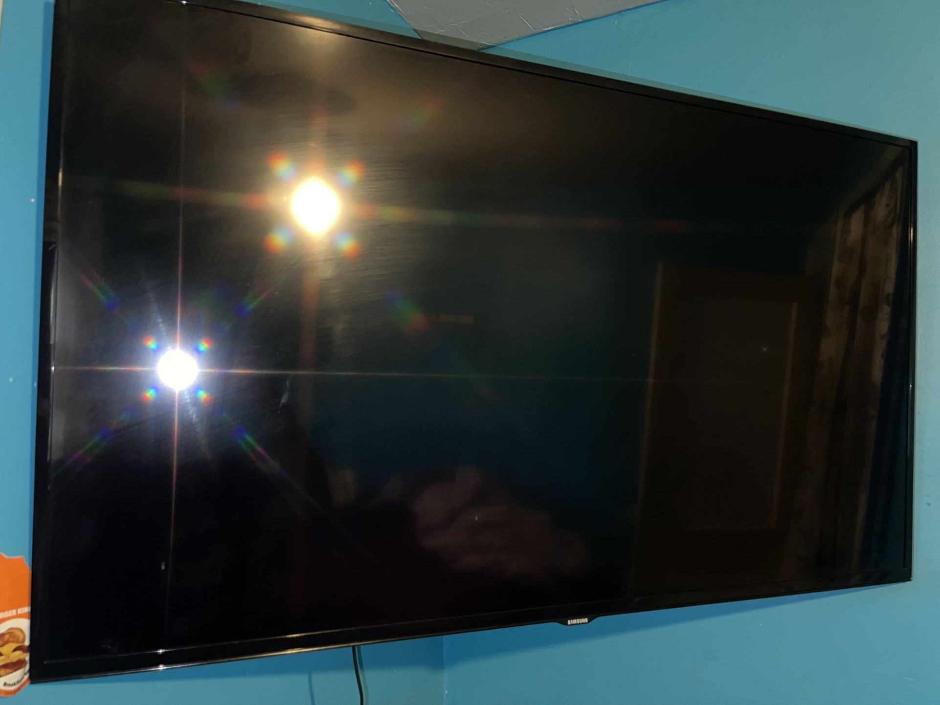 SAMSUNG TV 47 INCH