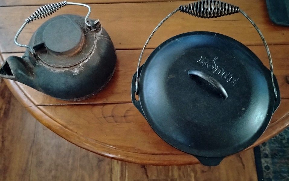 Cast Iron Dutch Oven 