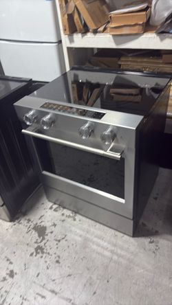 KitchenAid slide in electric stove