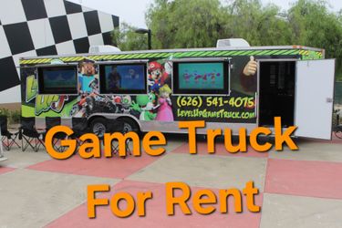 Game Truck, Fortnite And Roblox, 28 Gamers