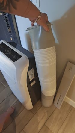 Portable AC unit with extended reach