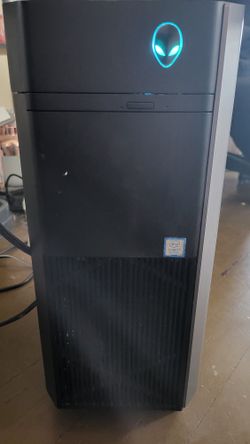 Alienware Aurora R8. 2TB. 32GB Ram. 1080ti.