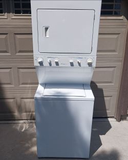 STACKABLE Heavy Duty Washer and Dryer Combo, Delivery Install