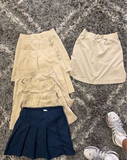 Uniform https://offerup.com/redirect/?o=YnVuZGxlLk5v stains
