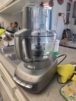 Cuisinart Food Processor