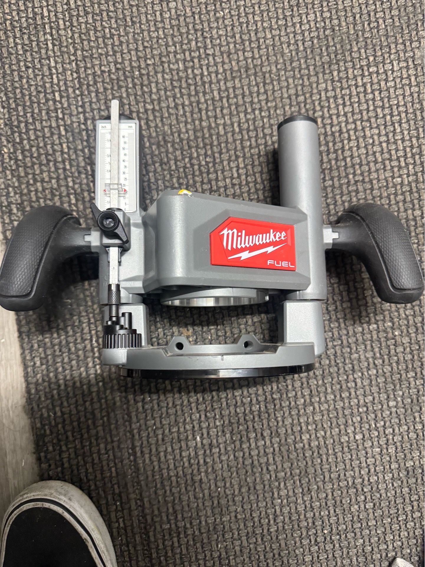 Milwaukee Plunge Base