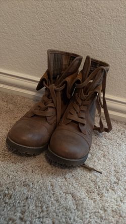 Boots for women