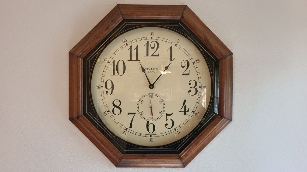 Vintage Verichron Octogonal Quartz Wall Clock 23 1/2" Diam