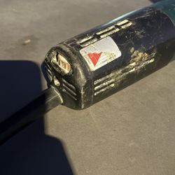 Makita GA4030