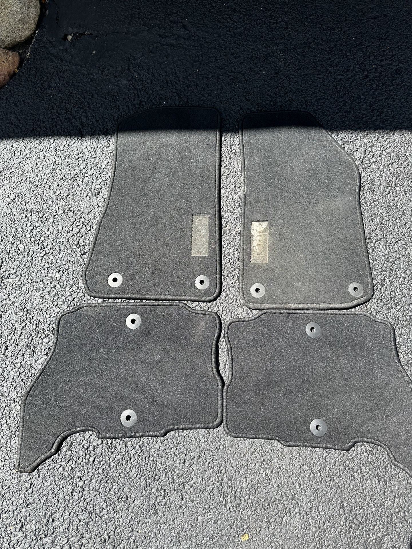 Jeep Wrangler JLU 2018-2024 OEM Floor Mats