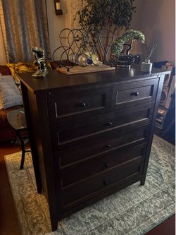 Brand New Solid Wood Antique Auburn 6-Drawer Chest - $300