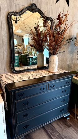 Gorgeous Black Farmhouse 5 dr Dresser