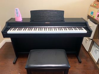Roland RP500-CB 88-Key Weighted Digital Piano Bundle - Excellent Condition