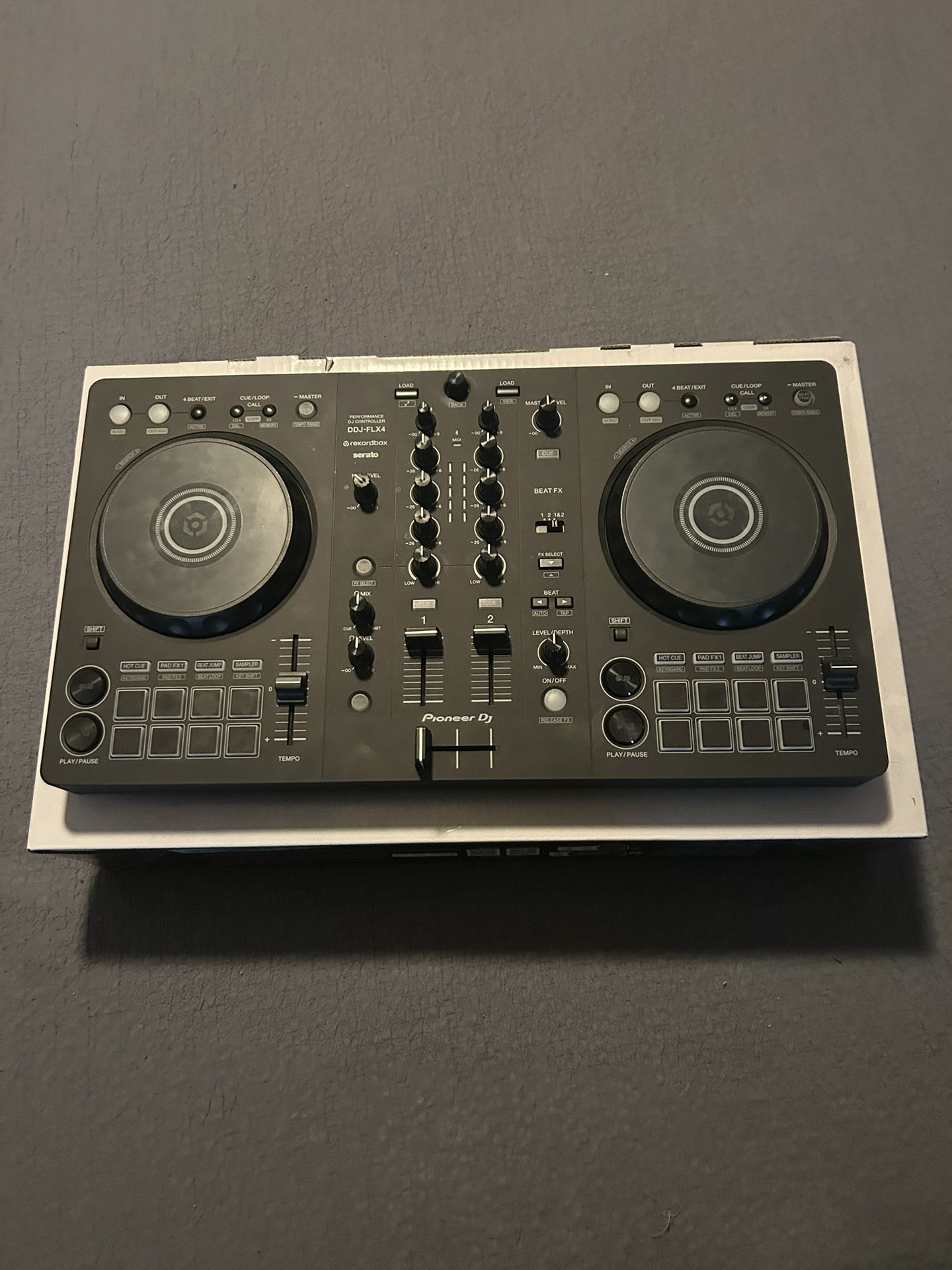 Pioneer DDJ-FLX4