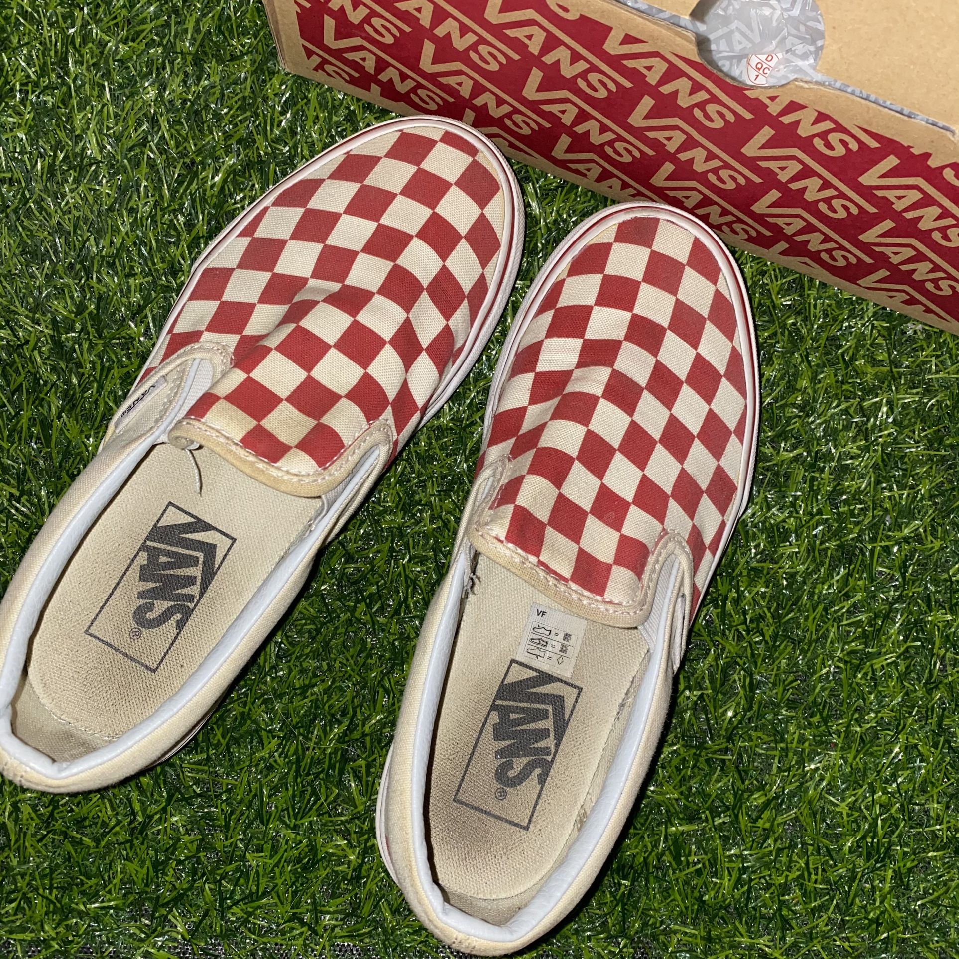 Red Checkeredboard Slip On Vans Size 3.5