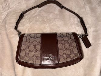 Coach purse !!
