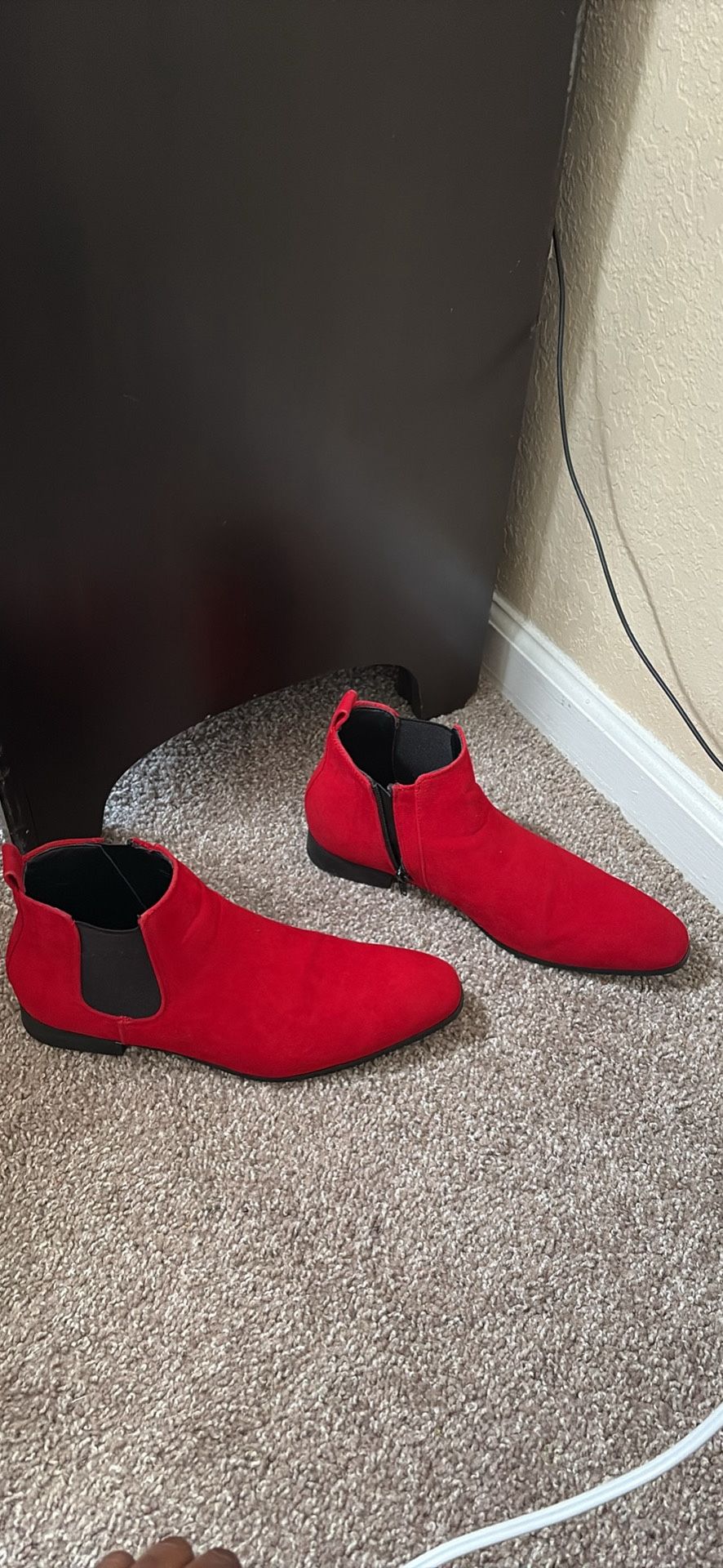 Red Azarman Boots – Size 8– Gently Used