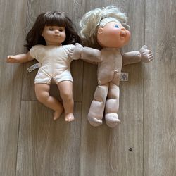 American Girl And Cabbage Patch Doll