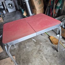  Vintage Sixties Style Formicah Table