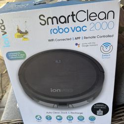 SmartClean robovac 2000.