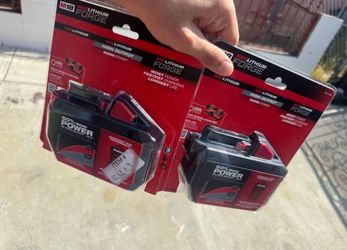 12.0 Forge Battery 48-11-1813