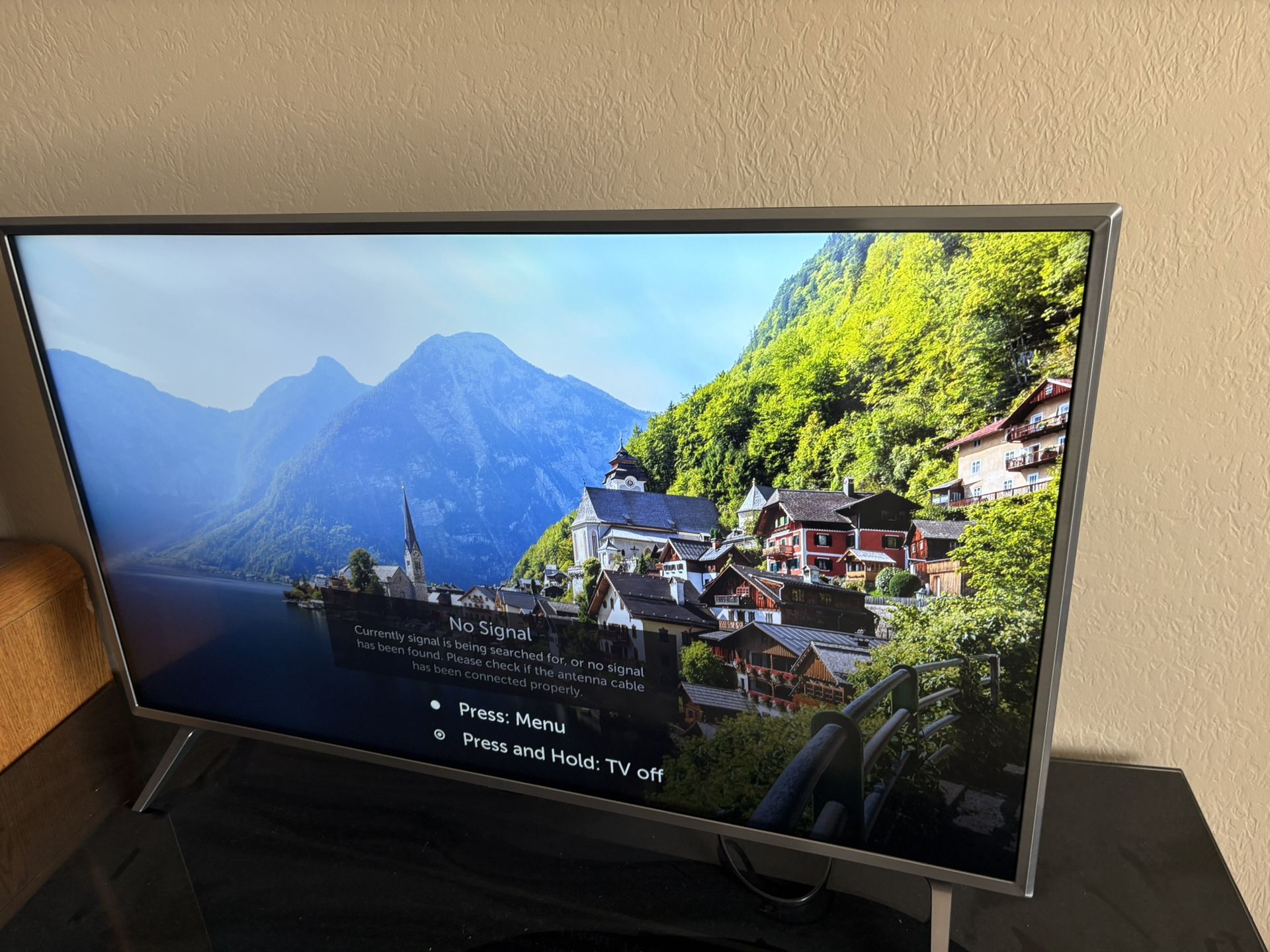 LG Tv With Tv Stand