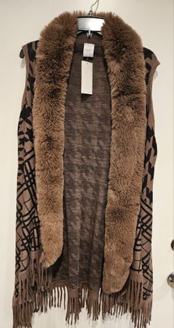 Faux Fur Trim Knit Fringe Vest