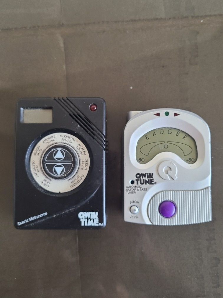 Metronome And Quick Tune Automatic Guitar And Bass Tuner