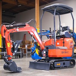 NEW | Kubota D722 Diesel Mini Excavator • 66” Dig Depth • 2300lbs
