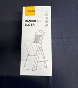 2 VEGGURU Mandoline Slicer - Brand New in Box. 2 nuevos VEGGURO .