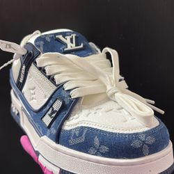 LOUIS VUITTON BLUE TRAINER 